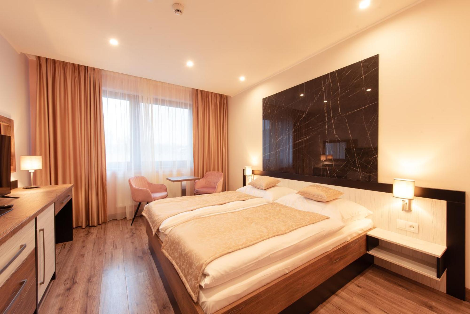 Hotel Viktor Bratislava Extérieur photo