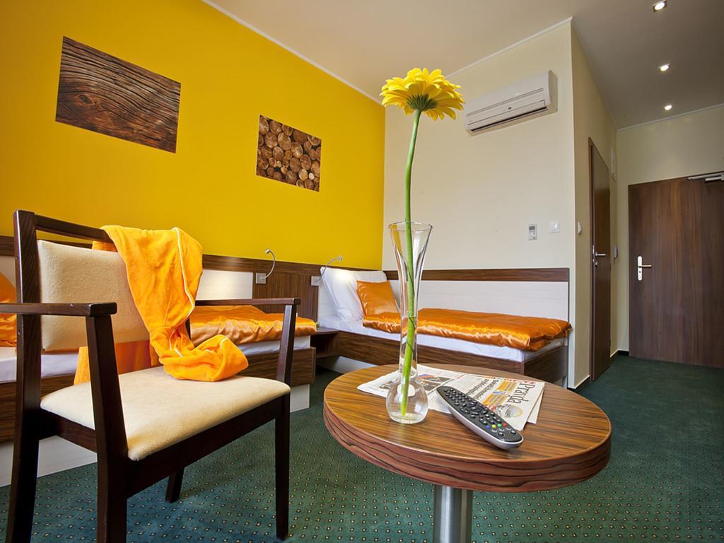 Hotel Viktor Bratislava Chambre photo