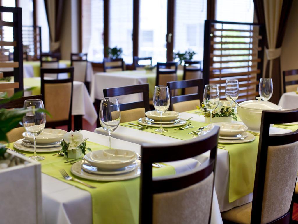 Hotel Viktor Bratislava Extérieur photo