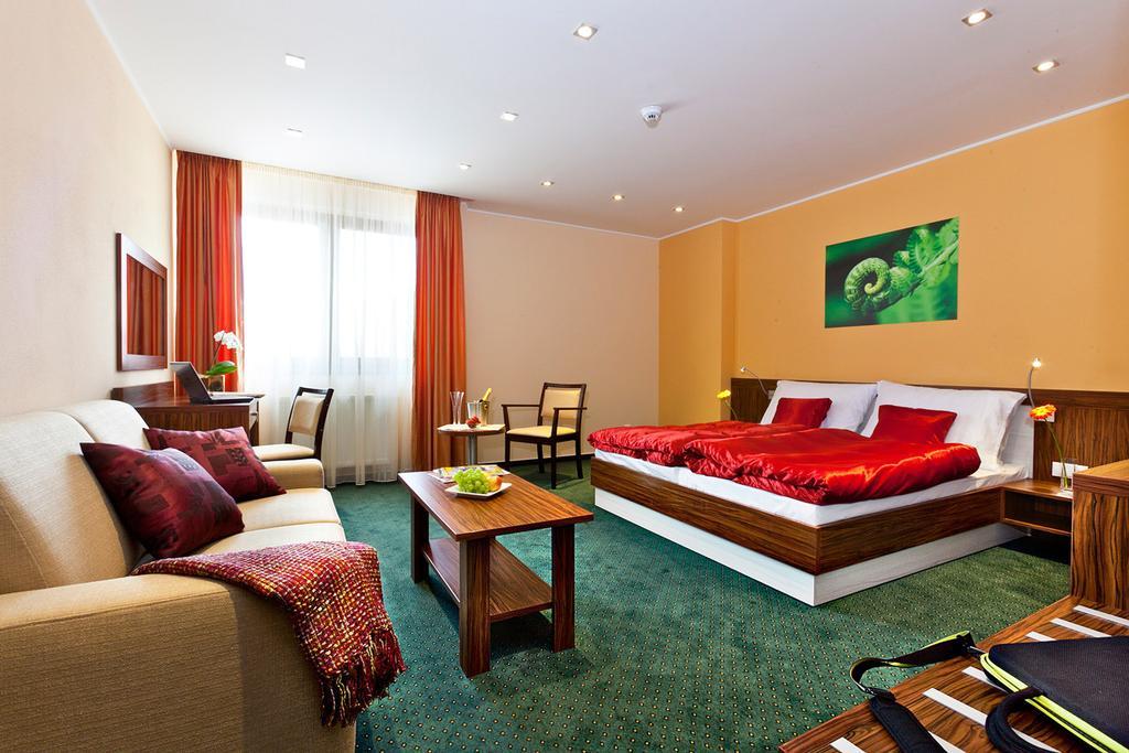 Hotel Viktor Bratislava Extérieur photo