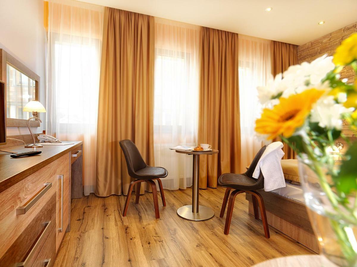 Hotel Viktor Bratislava Extérieur photo